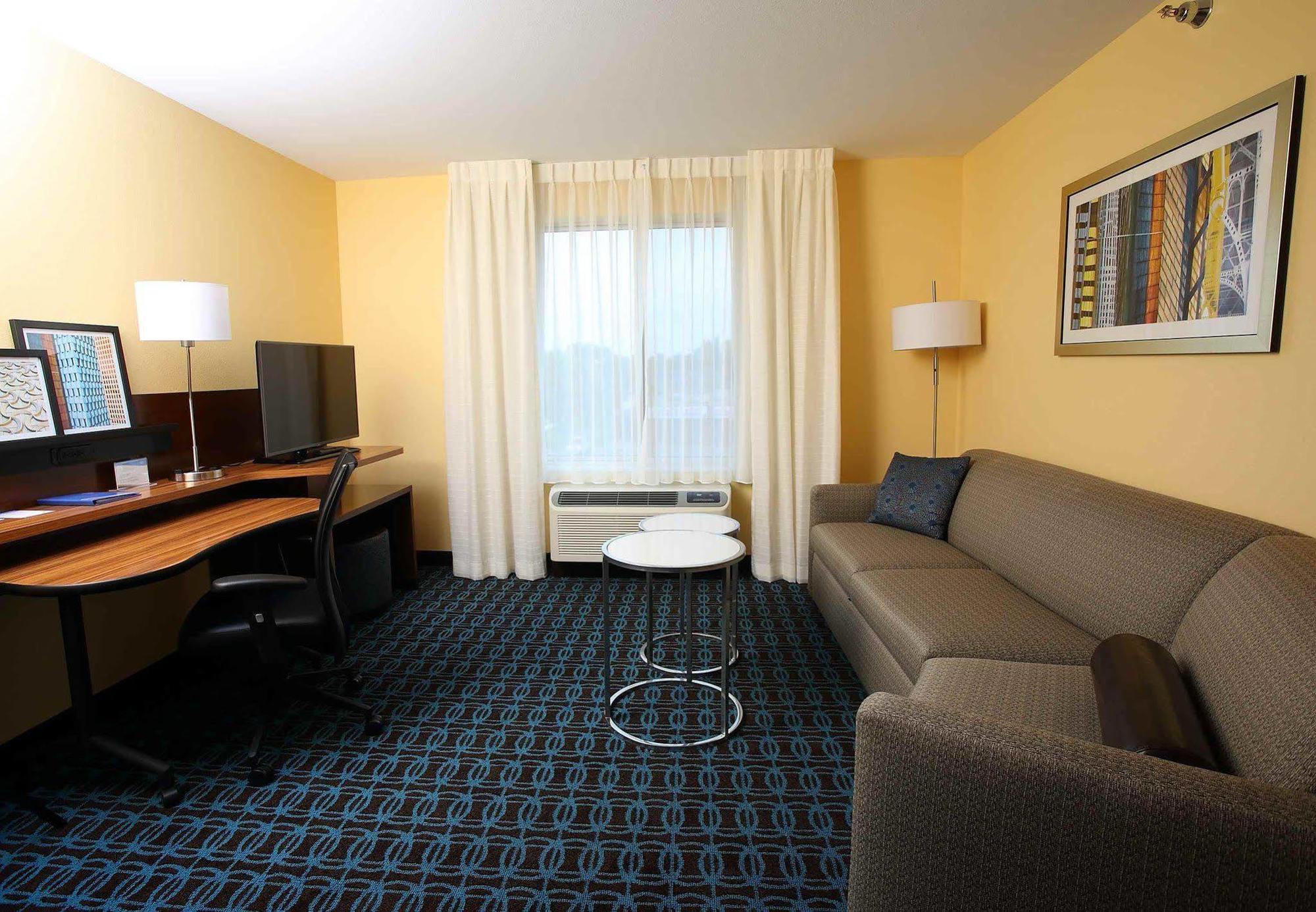 Fairfield Inn & Suites By Marriott East Grand Forks Екстериор снимка